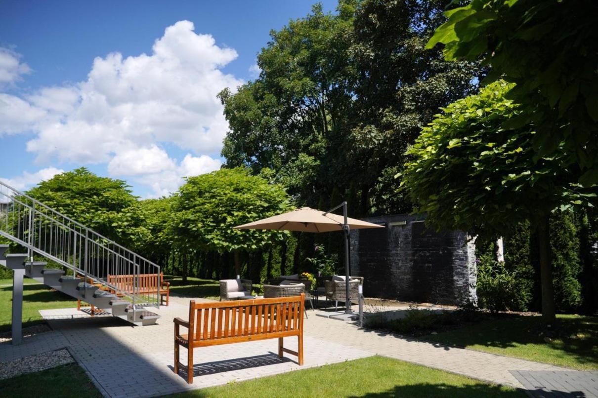 Hotel Mousson Michalovce Exterior photo