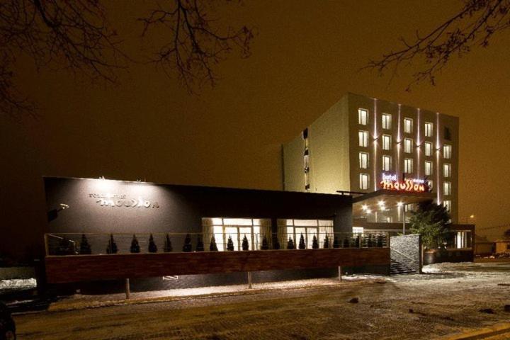 Hotel Mousson Michalovce Exterior photo