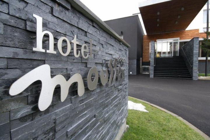 Hotel Mousson Michalovce Exterior photo