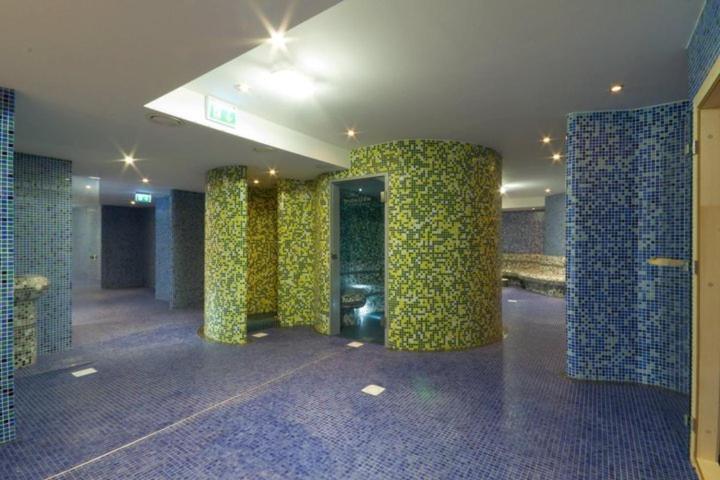 Hotel Mousson Michalovce Exterior photo